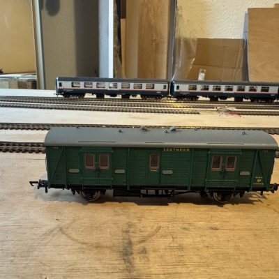Hornby R4340A SR Maunsell Passenger Brake C 763